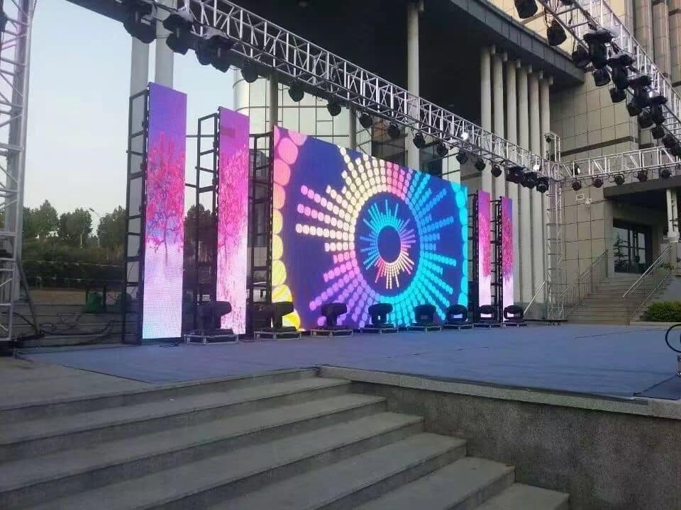 Outdoor LED Video Wall Installations across Miami & South Florida Outdoor LED Video Wall Installations across Miami & South Florida